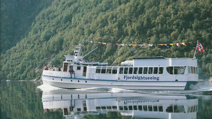 Roedne Fjord Cruise